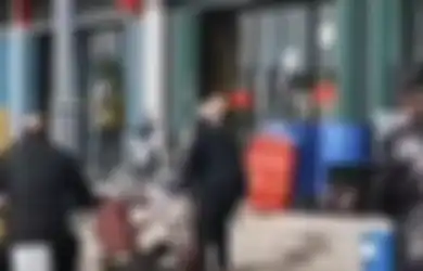 Ada yang Fokus Merekam, Orang-orang di Jalanan Diam Saja Lihat Wanita Meregang Nyawa Dipukuli Suaminya Pakai Kursi, Begini Keterangan Polisi 