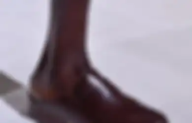 'Ugly' Mules atau Clogs, Tren Sepatu yang Akan Booming Tahun 2021!