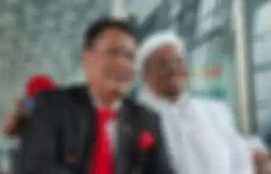 Rahasia Lama Dibongkar Hotman Paris Lewat Foto Ini, Habib Rizieq Shihab Akhirnya Tanggapi Ucapan Nikita Mirzani yang Dianggap Hina Imam Besar FPI