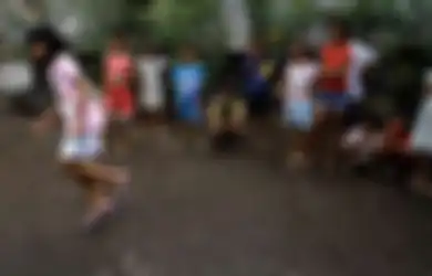 Apa yang Sebaiknya Kamu Lakukan dalam Melestarikan Permainan Tradisional? Kunci Jawaban Soal Buku Tematik Kelas 5 SD Tema 8