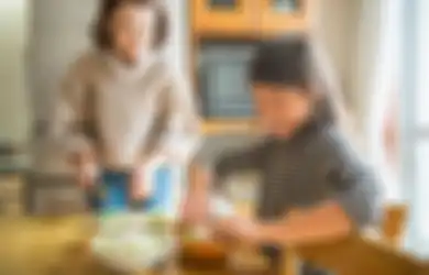 Sulit Mengatur Anak Soal Makanan, Contohlah Orangtua di Jepang Ini!