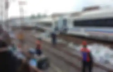 Aneh, 7 Gerbong KA Tanpa Lokomotif Tiba-tiba Jalan Sendiri, Tak Berhenti Meski Tabrak Ekskavator, Begini Keterangan Saksi Mata