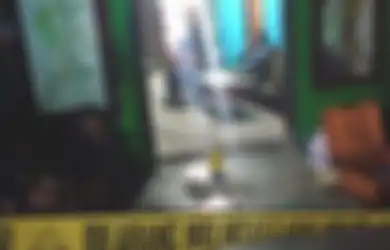 Curiga Pintu Rumah Terkunci Usai Pulang Yasinan, Suami di Tulungagung Langsung Syok Berat Lihat Istri Sudah Tak Bernyawa Bersimbah Darah