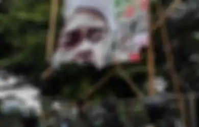 Pangdam Jaya Copoti Baliho Rizieq Shihab dan Ancam Pembubaran, FPI: Kok Nggak Ada Sanksi, Padahal Anggota TNI yang Komen Soal HRS Dibui 