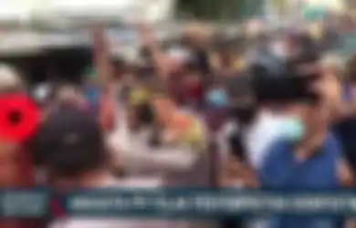 Simpatisan FPI Tutup Jalan Saat Polisi Hendak Semprotkan Disinfektan di Petamburan, Kapolda Metro Jaya: Kalau Menolak Akan Rugi Sendiri