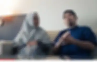 Istri Ustaz Tapi Joget TikTok, April Jasmine Panen Kritikan, Suami Langsung Pasang Badan: Bukan yang Ikut Aturan Deterjen