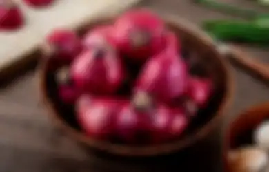 Mitos atau Fakta: Benarkah Bawang Merah Bisa Membuat Rambut menjadi Lebih Lebat?