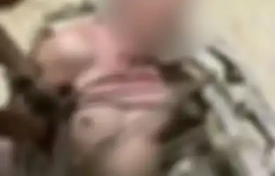 Ketiban Apes Saat Asyik Main Serong dengan Istri Orang, Pria Ini Dipaksa Masuk ke Kandang Babi Lalu Dicelupkan Berkali-kali ke Sungai, Teriakan Minta Tolongnya Hilang Ditiup Angin