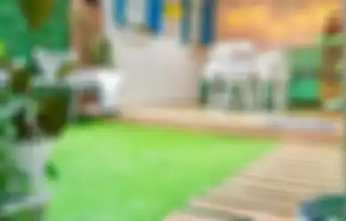 Tanpa Perlu Bantuan Tukang, Begini Cara Dekorasi Taman dengan Rumput Sintesis demi Hasil Menawan