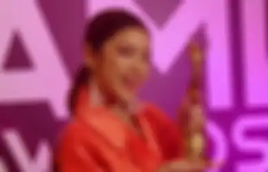 Menang Tapi Menangis, Tiara Andini Jadi Pendatang Baru Terbaik AMI Awards 2020