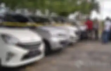 Halaman Polsek Mendadak Jadi 'Showroom', Komplotan Emak-emak Ini Gadaikan Mobil Rental 10 Kali Lipat dari Harga Sewa, Polisi: Wonder Woman