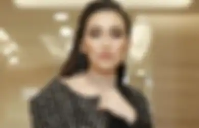 Tepis Kabar Soal Putus Hubungan dengan Adit Jayusman, Ayu Ting Ting : Sama Siapapun, Aku Selalu Serius