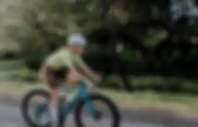 Waduh, Video Terbaru Gisel Naik Gunung Ini Langsung Diserbu Netizen, Memangnya Kenapa?