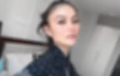 Punya Wajah Mulus Bebas Kerutan, Agnez Mo Beri Jawaban Menohok Saat Ditanya Soal Perawatan Kulitnya: Skincare Terbaik Adalah Menyingkirkan...