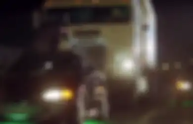 Pakai Taktik A la di Film Action, Geng di Inggris Bajak Truk Berisi PS5