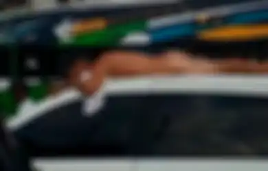 Jadi Tontonan Satu Kota, Suami Diarak Tanpa Busana Gara-gara Ketahuan Selingkuh oleh Istrinya, Videonya Viral