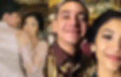 Pernikahan Tinggal Menghitung Hari, Adipati Dolken Bagikan Foto-foto Lamarannya dengan Canti Tachril, Sang Aktor: Deg-degan...
