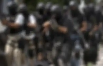 Siapkan Bungker Senjata Kelas Berat 12 Teroris Didikan Al Qaeda yang Diciduk di Jawa Timur Sudah Rencanakan Aksi Bom Bunuh Diri, Polisi Selidiki Lokasi Tujuannya