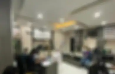 Pimpin Sholat Polisi-polisi, Beredar Foto Habib Rizieq Imami Jamaah di Polda Metro Jaya, Ini Penampakannya