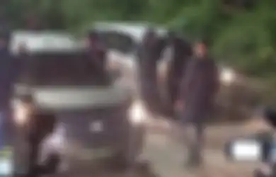 Bak Menikmati Pergulatan, Pengawal Rizieq Shihab Disebut Tertawa-tawa Saat Bentrok dengan Polisi di Tol Cikampek, Pengacara FPI: Ketua Komnas HAM Kan Enggak Mengalami