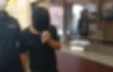 Berdalih Ingin Buat SIM, Pembawa Sajam yang Terobos Polres Jaksel Ternyata Ketua Pecinta Habib Bahar, Ngaku Terima Undangan dari WhatsApp
