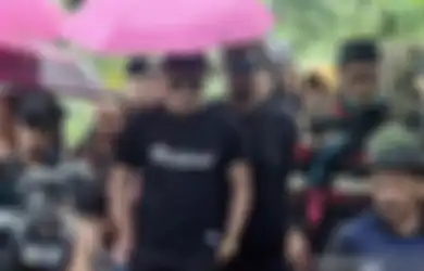 Disebut Gila Harta Hingga Cuma Jadi Tukang Pijat di Amerika, Teddy Diminta Lakukan Ini Demi Sang Anak, Jalan Damai dengan Rizky Febian?
