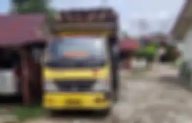 Langsung Tancap Gas Tak Peduli Anaknya yang Bergelantungan, Pengemudi Truk Kelapa Sawit Ini Gilas Anaknya, Pelaku: Anak Saya Sudah Nahasnya