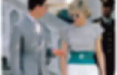 Nostalgia 5 Penampilan Princess Diana Pakai Rok Putih. Kece Maksimal!