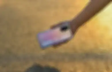 Seri HP Misterius realme RMX3142 Kepergok di TENAA, Begini Tampilannya