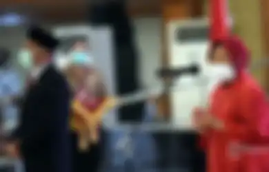 Dilarang Rangkap Jabatan Karena Undang-undang, Mensos Risma Malah Minta Staf Barunya Lakukan Ini: Nggak Usah Sungkan Sama Saya