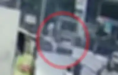 Dikirimi Foto KTP Sang Istri yang Jadi Korban Kecelakaan Maut Pasar Minggu, Rahmat Menangis: Istri Saya Meninggalkan Dua Anak yang Masih Kecil