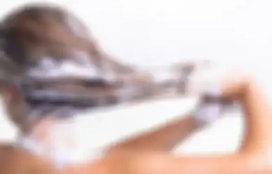 Takut Saat Rambut, Kertas dan Sepatu Tertempel Virus Corona? Simak di Sini!