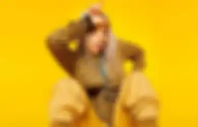 Di-unfollow 100K Followers Abis Upload Gambar Payudara, Billie Eilish: Kalian Semua Bocah