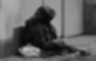 Petugas Stasiun Sampai Beri Pengumuman 'Jangan Tertipu', Nenek Konglomerat Ini Lebih Pilih Jadi Pengemis Ketimbang Leha-leha di Rumah Mewah, Begini Jawabannya Saat Disuruh Tinggal Bersama Anaknya