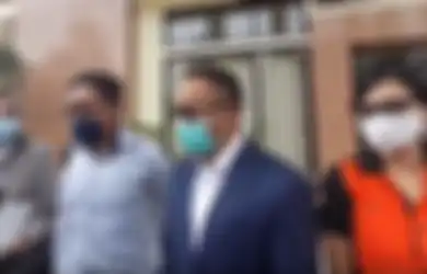 Bantah Pernyataan Ketua RT yang Menyebutnya Telah Menikah Lagi, Teddy Mengaku Belum Menemukan Sosok Pengganti Lina Jubaedah: Makanya Cariin Lah!