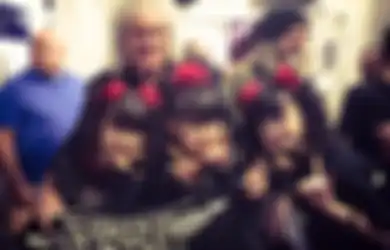 Video: Queen dan BABYMETAL Tampil Satu Panggung Dalam Acara Televisi Terbesar di Jepang
