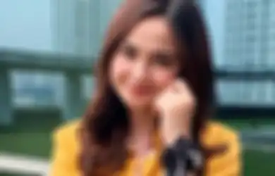 Kece Maksimal! Yuk Tiru 4 Ide OOTD Pakai Jaket Kulit ala Syifa Hadju!
