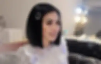 2 Tahun Bangun Mahligai Rumah Tangga, Syahrini Sudah Berani Umbar Penampakan Ranjang Tidur Bentuk Hati, Warganet: Honeymoon Part Kesekian