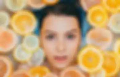 Percuma Pakai Serum Vitamin C Kalau Buat Satu Kesalahan Fatal Ini!