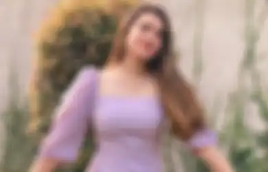 Tampil Manis dan Kece Pakai Outfit Warna Lilac ala Marsha Aruan!