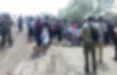 Blokade Terminal Bus Freeport, Ratusan Warga Korban Konflik Aparat dengan KKB Minta Dipulangkan ke Kampung Halaman Setelah 10 Bulan Diungsikan ke Timika