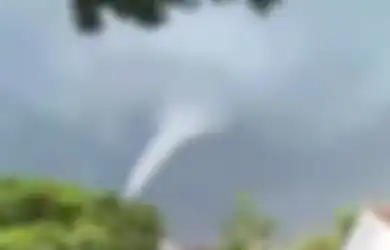 Amankan Rumah dari Hujan Lebat dan Angin Kencang, Begini Caranya!