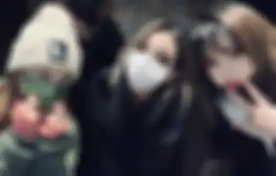 Lama Nggak Kumpul, 2NE1 Akhirnya Reuni Rayakan Ulang Tahun ke-27 Minzy