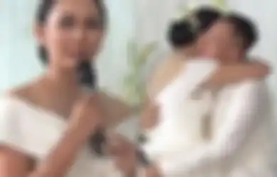 Momen Bahagianya Tak Dihadiri Orang Tua dan Anaknya, Kalina Ocktaranny Nangis Sesenggukan Ungkapkan Perasaan Sedihnya