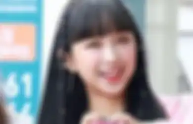 Balasan Chat di Grup Keluarga dari Dita Karang Bikin Salfok, Netizen: 'Typing-nya cantik'