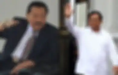 Berstatus Profesor Ilmu Filsafat Intelijen Pertama di Dunia, Mertua Jenderal Andika Perkasa Tiba-tiba Bongkar Fotonya Bareng Prabowo Subianto Saat Tugas di Timor Timur, Ada Apa?