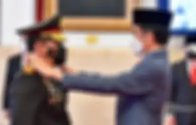 Korps Bhayangkara Kini di Bawah Komandonya, Listyo Sigit Prabowo Resmi Gantikan Jenderal Idham Azis Sebagai Kapolri 