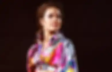 Unggah Foto Perlihatkan Perut, Halsey Tiba-tiba Umumkan Hamil!