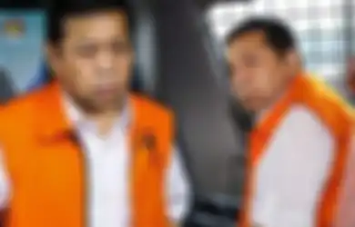 Viral Potret Napi Setya Novanto Tenteng Ponsel di Lapas Sukamiskin, Kepala Penjara Ngaku Sudah Beri Peringatan