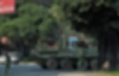 Kondisi Negaranya Makin Memanas, Militer Myanmar Tak Segan Turunkan Kendaraan Lapis Baja untuk Tekan Rakyat Mereka Sendiri